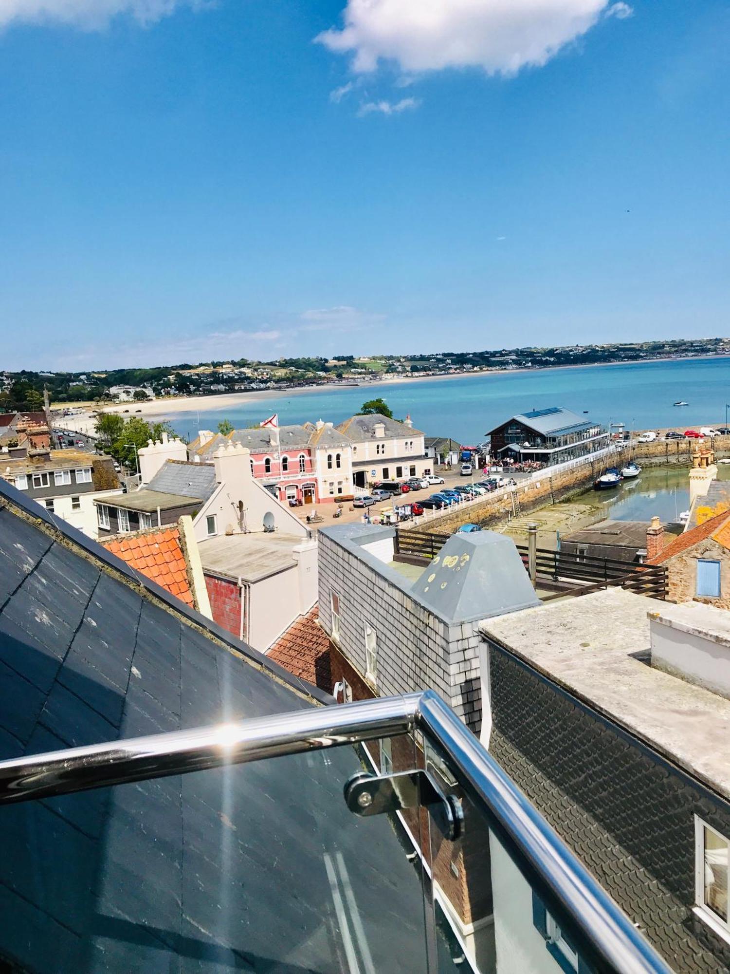 Porthole Suites St Aubin Eksteriør billede